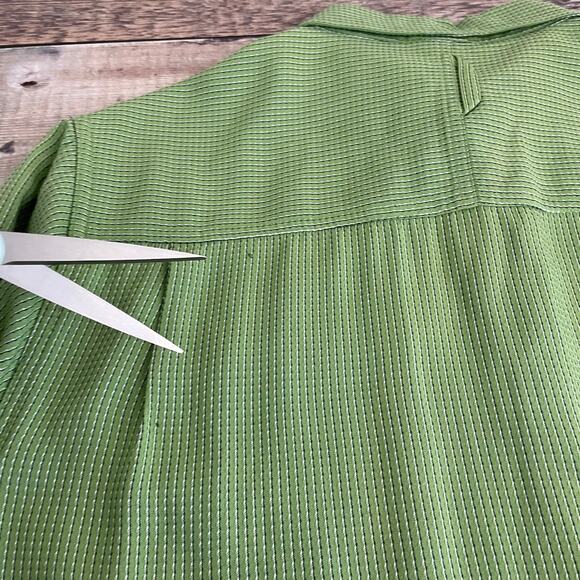 The North Face Shirt Mens M Button Front Hiking Outdoor Green Check Short Sleeve - Picture 8 of 12